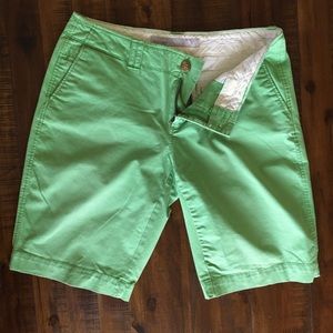 2/$20 🎈 Light Green Old Navy Bermuda Shorts Size 4